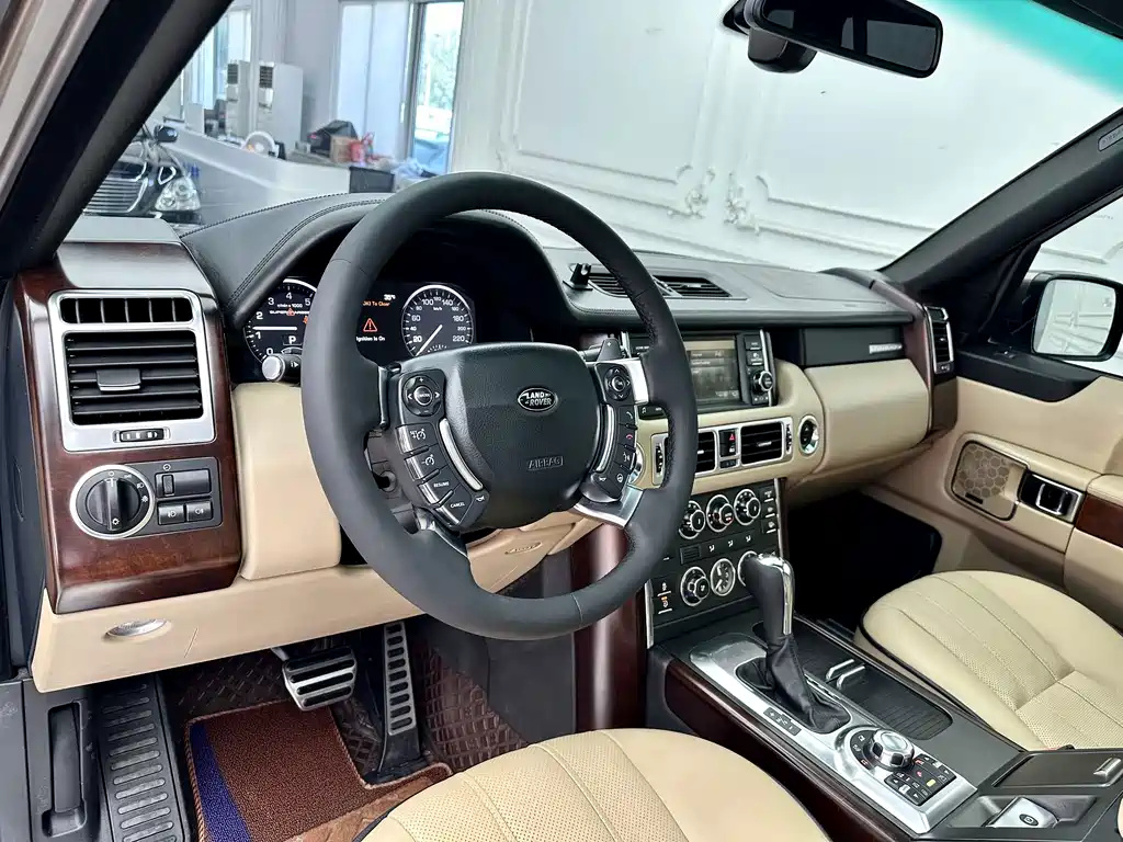 Land Rover Range Rover — миниатюра 5