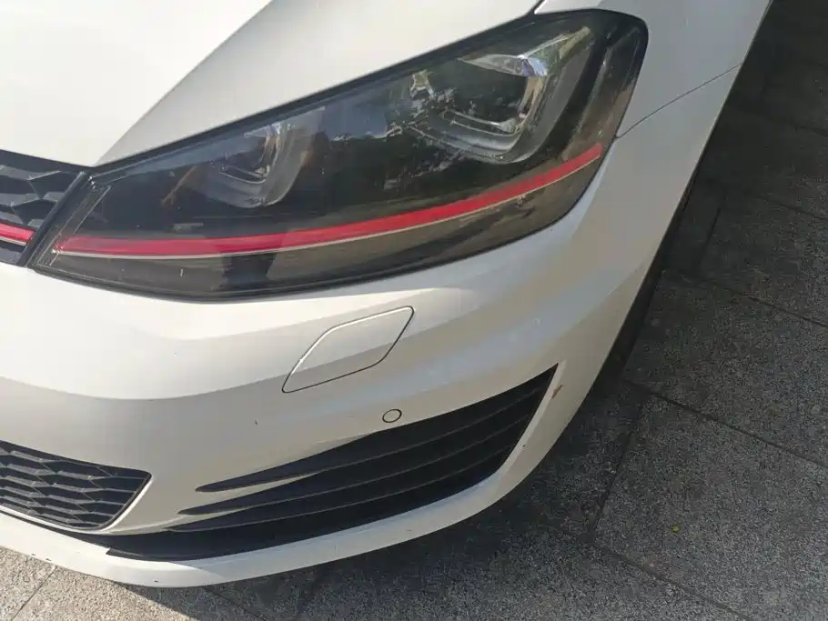 Volkswagen Golf GTI — миниатюра 5