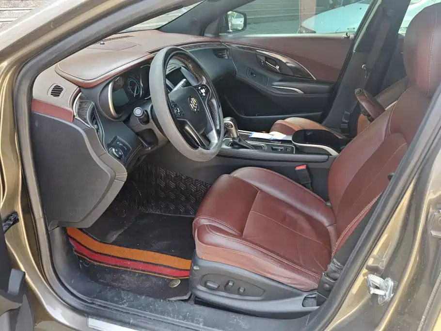 Buick LaCrosse — миниатюра 9