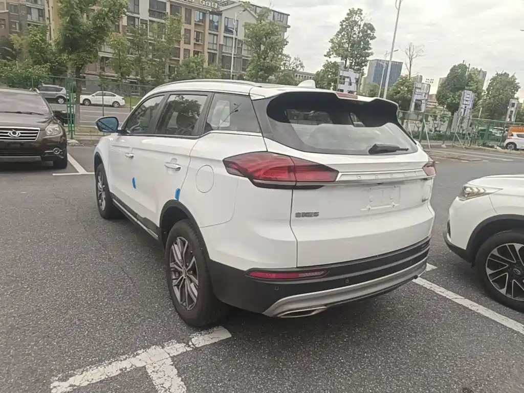 Geely Boyue — миниатюра 5