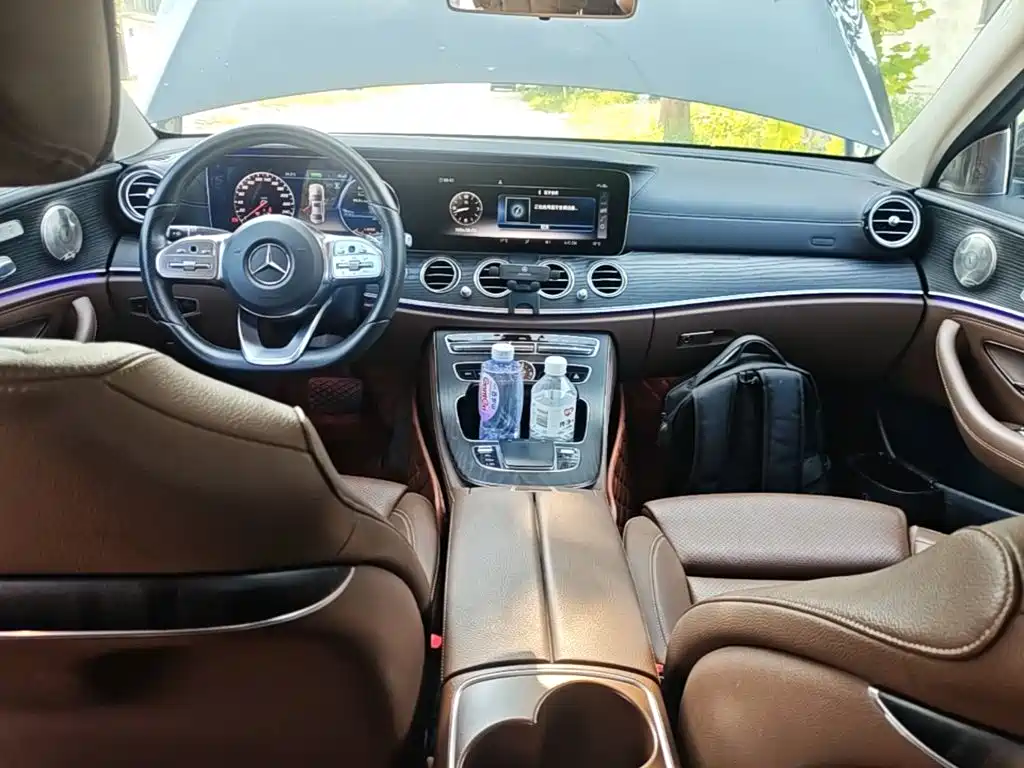 Mercedes-Benz E-Class — миниатюра 10