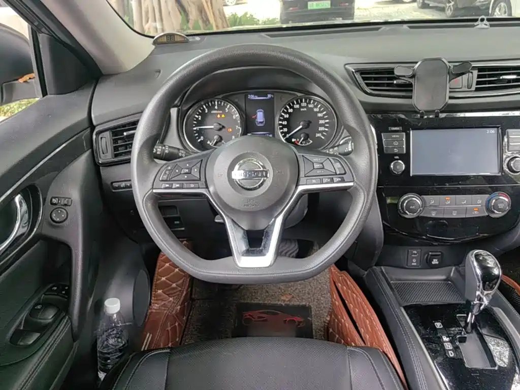 Nissan X-Trail — миниатюра 11