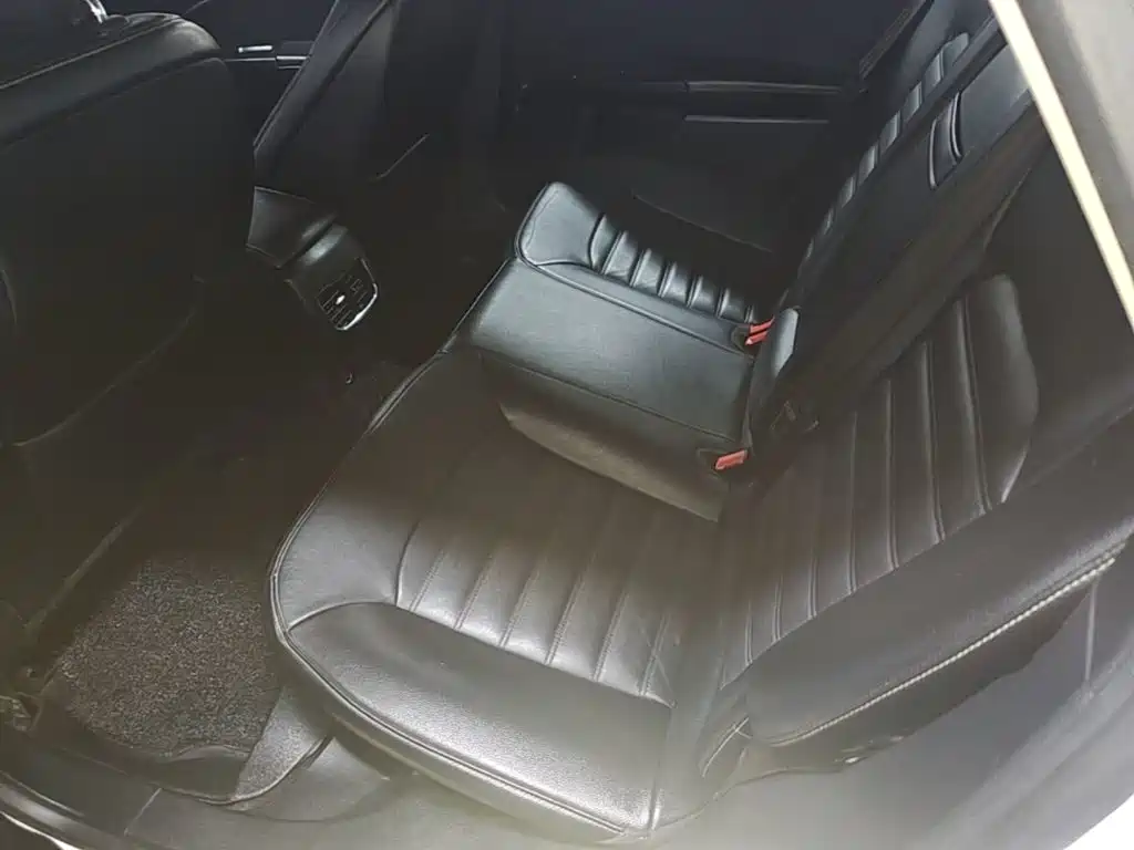 Ford Mondeo — миниатюра 17