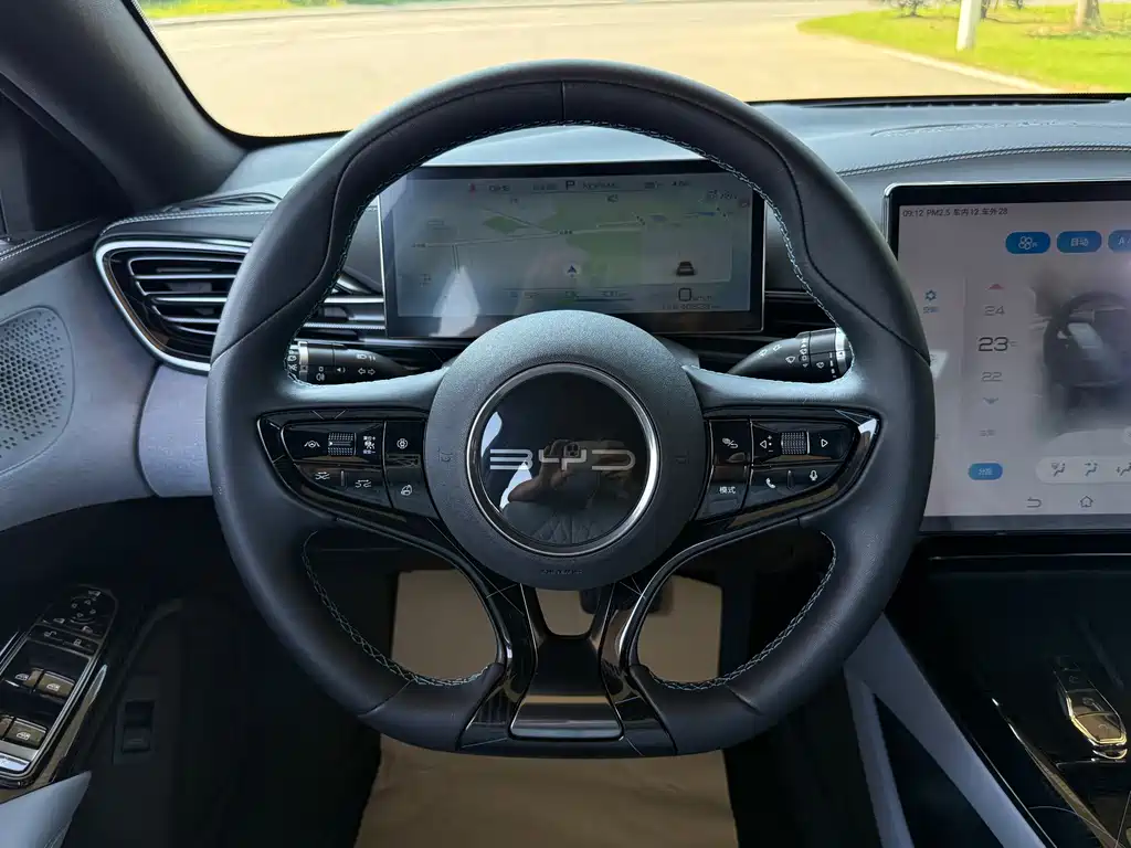 BYD Seal — миниатюра 10