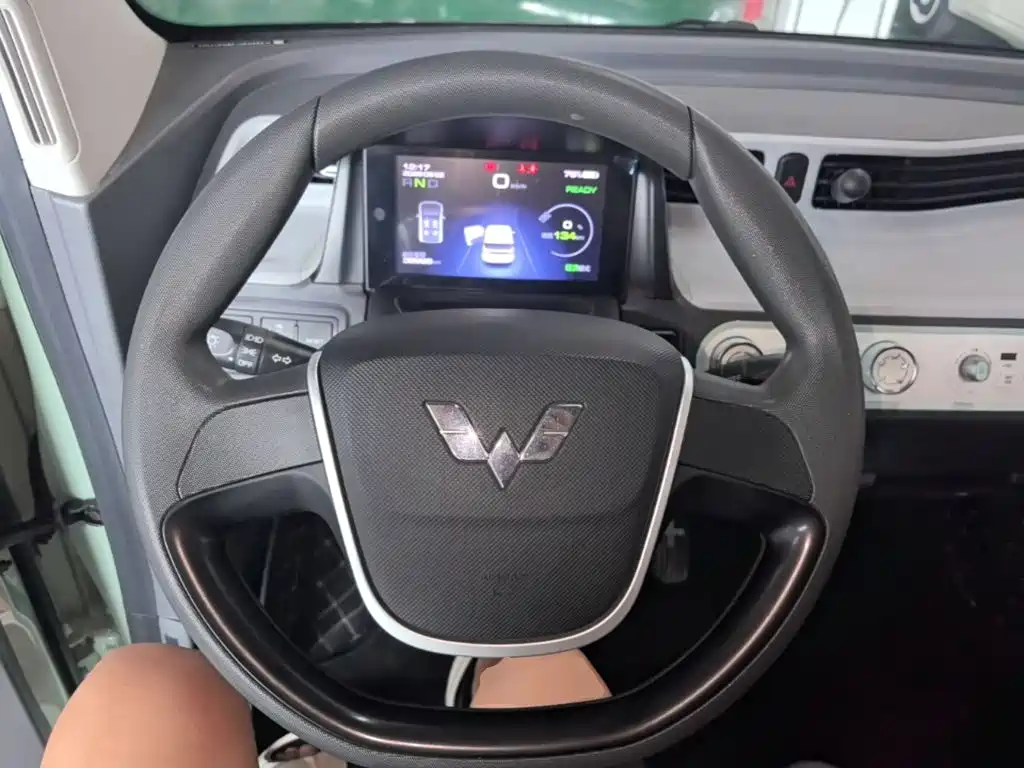 Wuling MINIEV — миниатюра 11