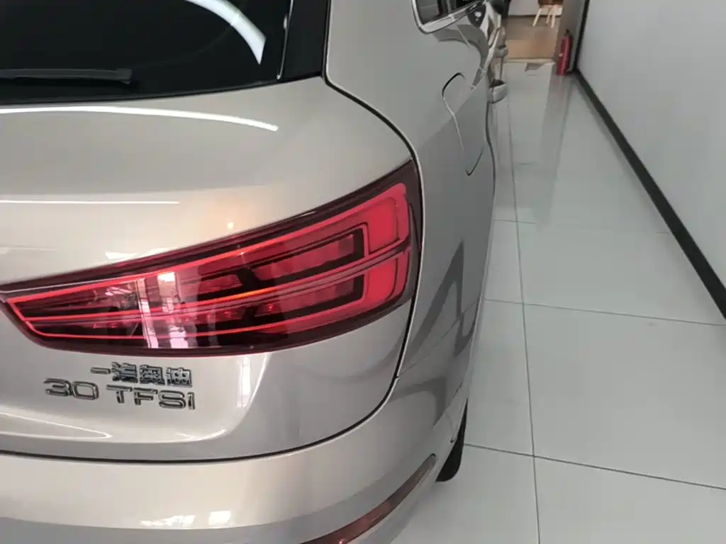 Audi Q3 — миниатюра 8