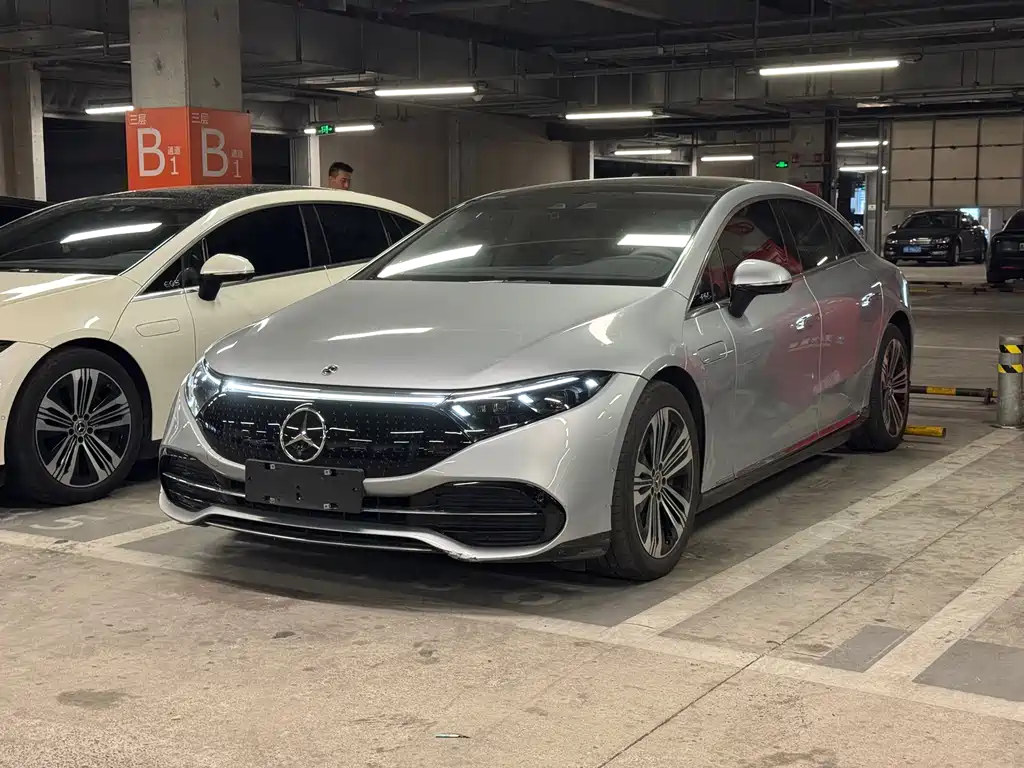 Mercedes-Benz EQS