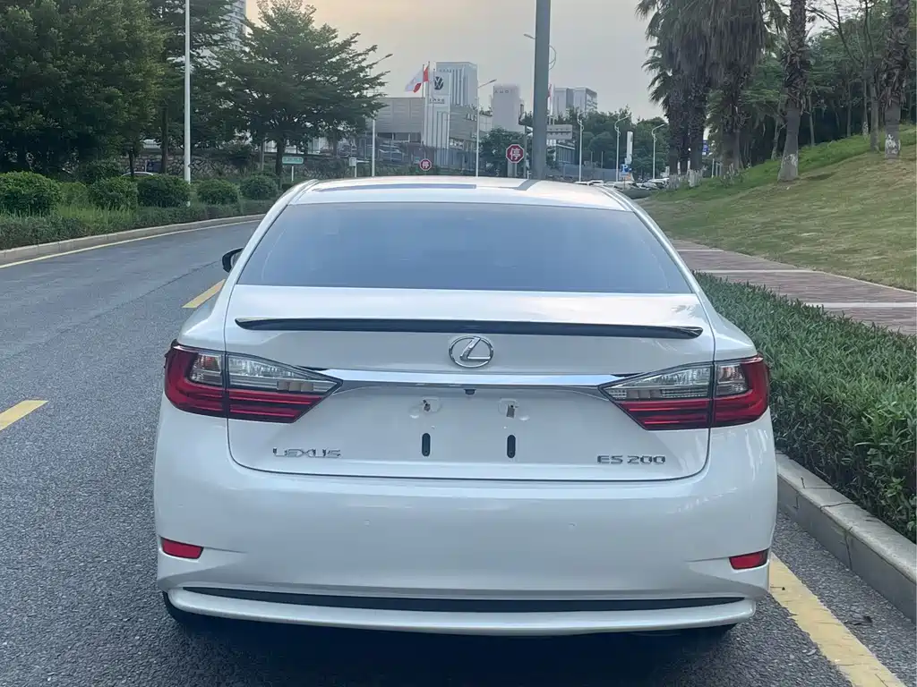 Lexus ES — фотографии объявления, Фото 5