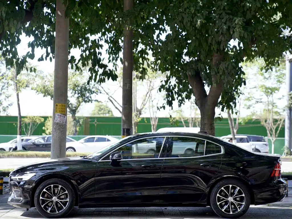 Volvo S60 — миниатюра 4