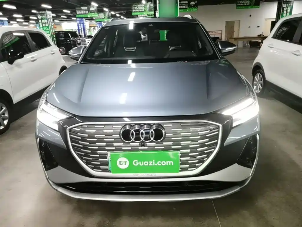 Audi Q4 e-tron — миниатюра 3