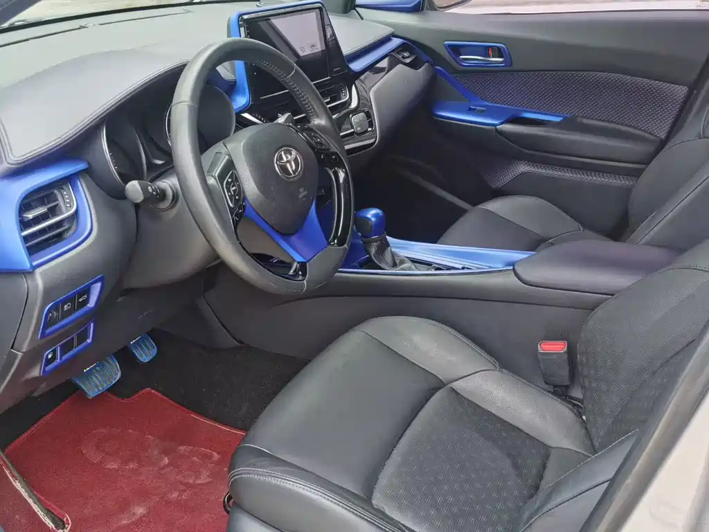 Toyota IZOA — миниатюра 6