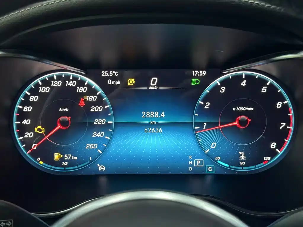 Mercedes-Benz GLC — миниатюра 12