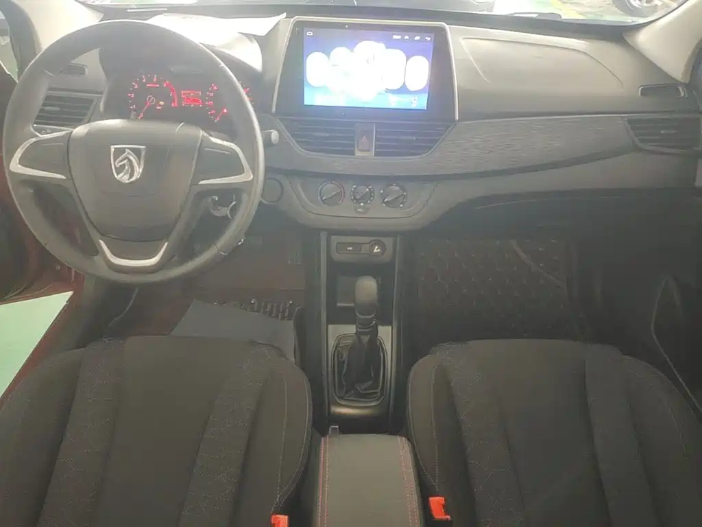 Baojun 310 — миниатюра 10