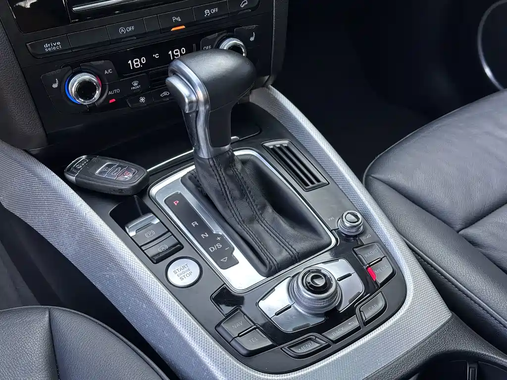 Audi Q5 (Import) — миниатюра 7