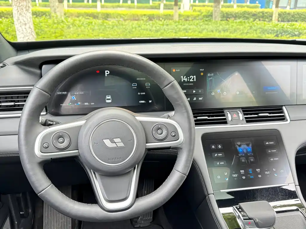 Li Auto ONE 2020 6 мест