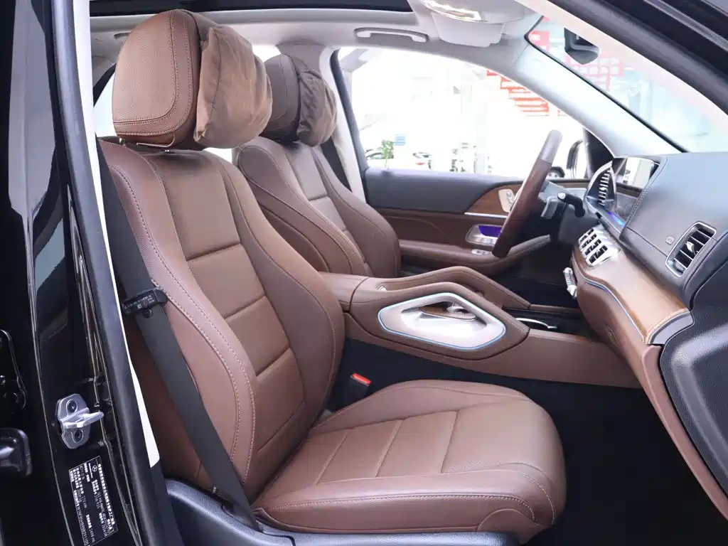 Mercedes-Benz GLE (Import) — миниатюра 21