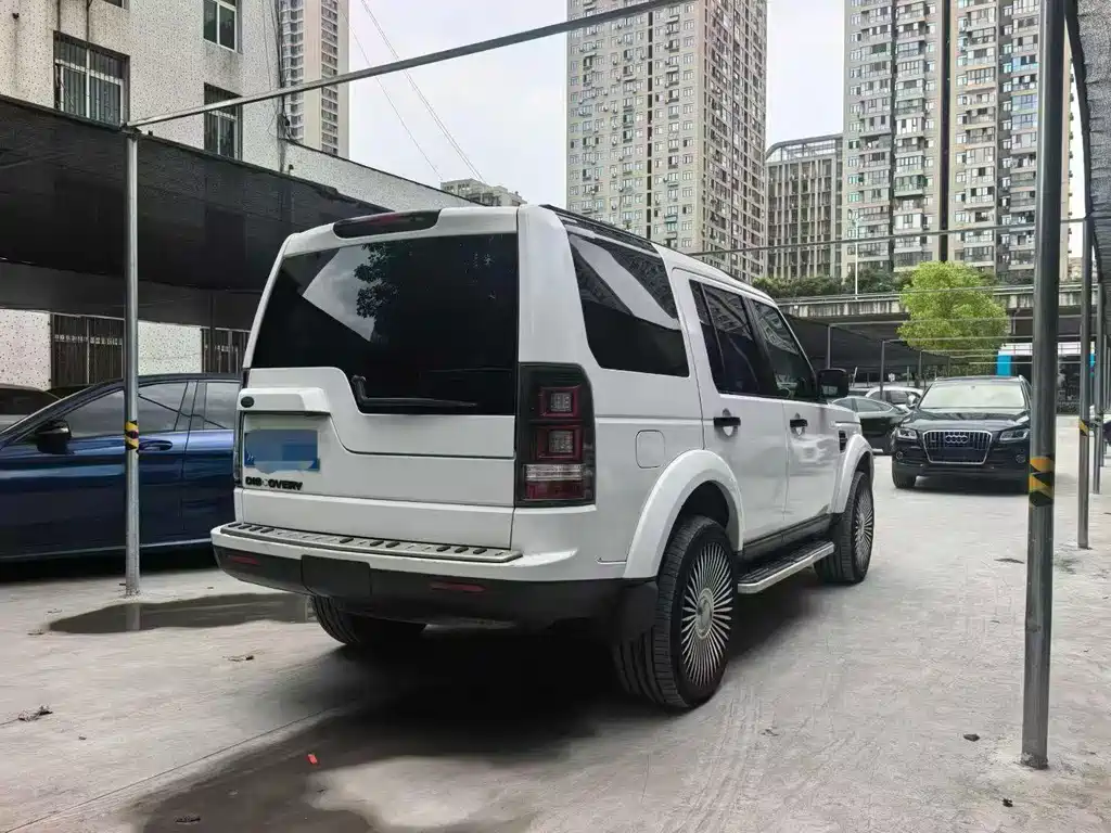 Land Rover Discovery — миниатюра 6
