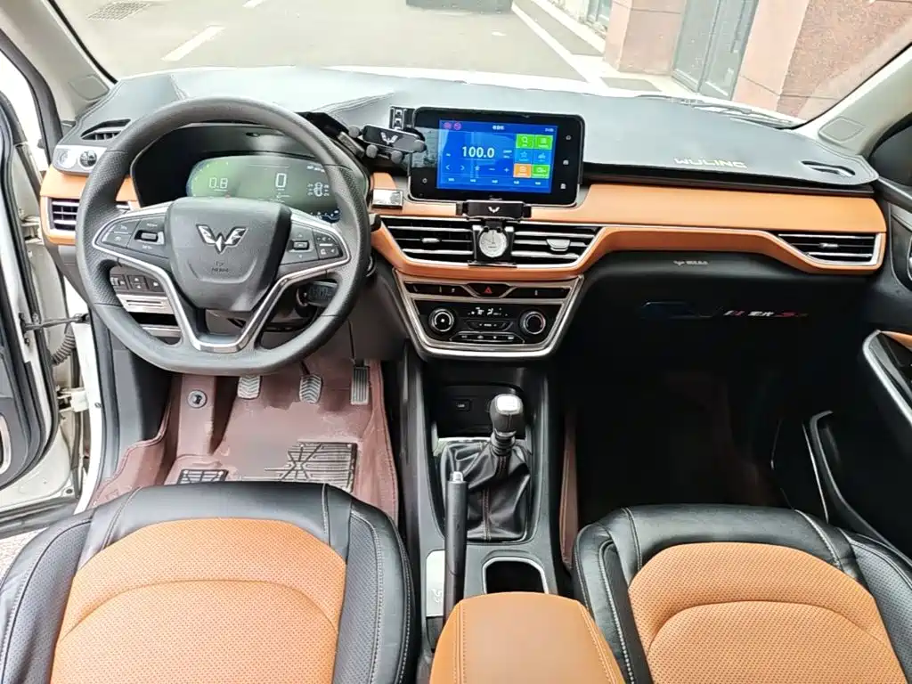 Wuling Hongguang S3 — миниатюра 6