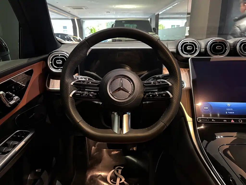 Mercedes-Benz GLC — миниатюра 16