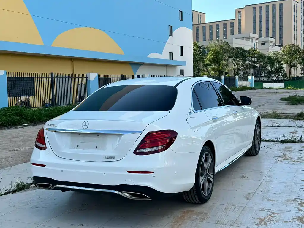 Mercedes-Benz E-Class E 2019 E 200 L Sport
