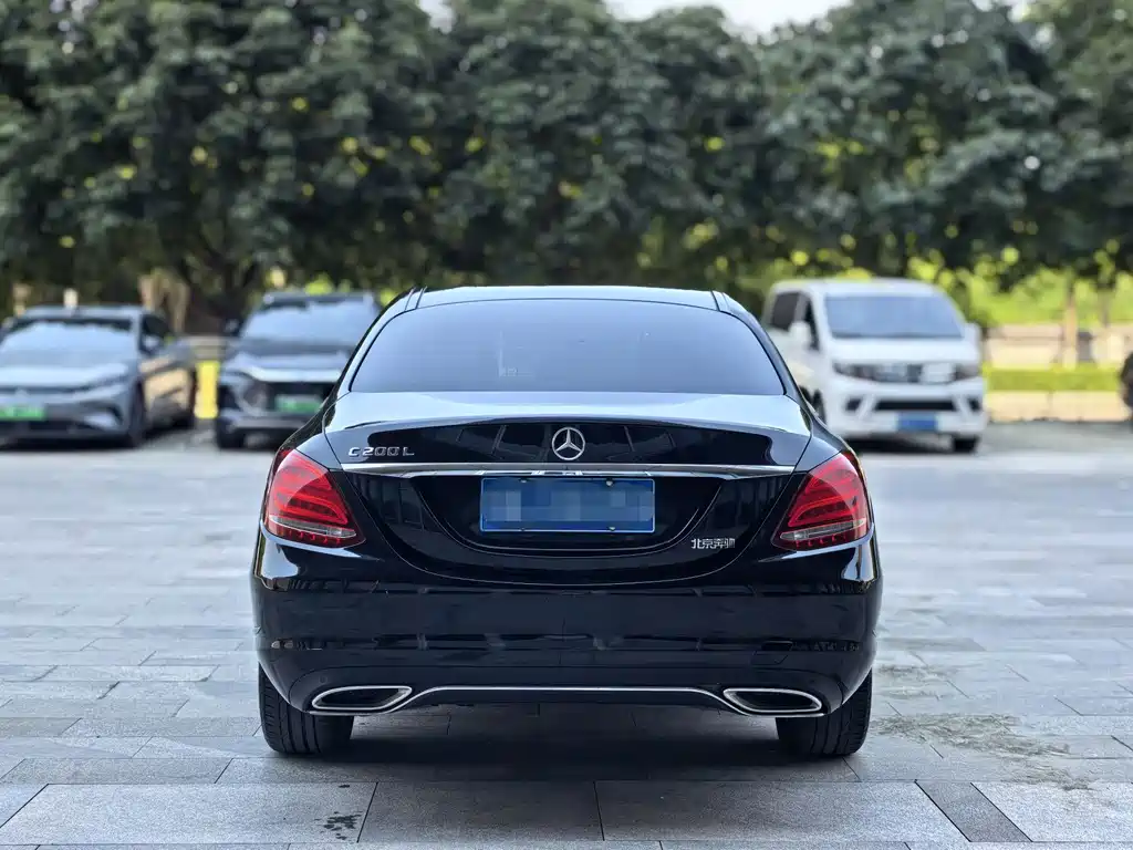 Mercedes-Benz C-Class — миниатюра 6