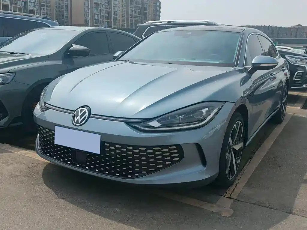 Купить Volkswagen Lamando