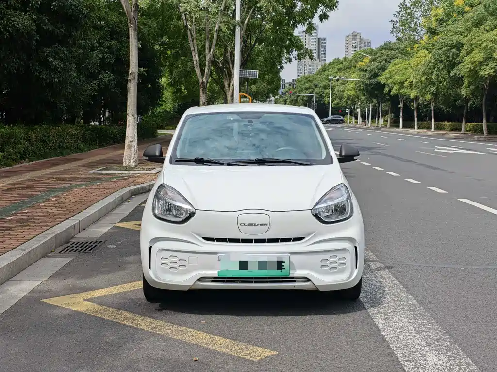 Roewe Clever — миниатюра 2