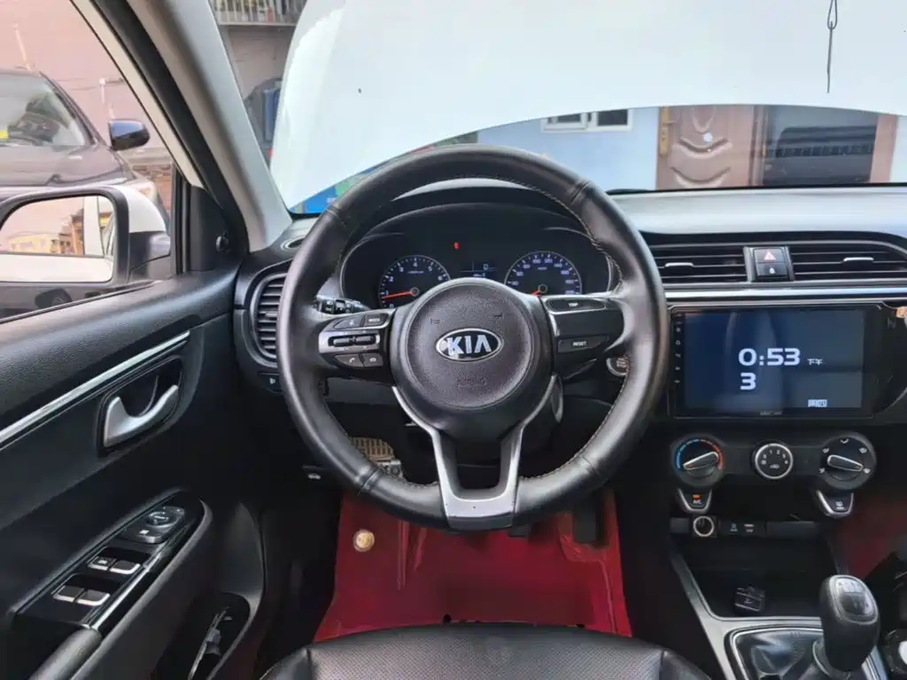 Kia K2 — миниатюра 11