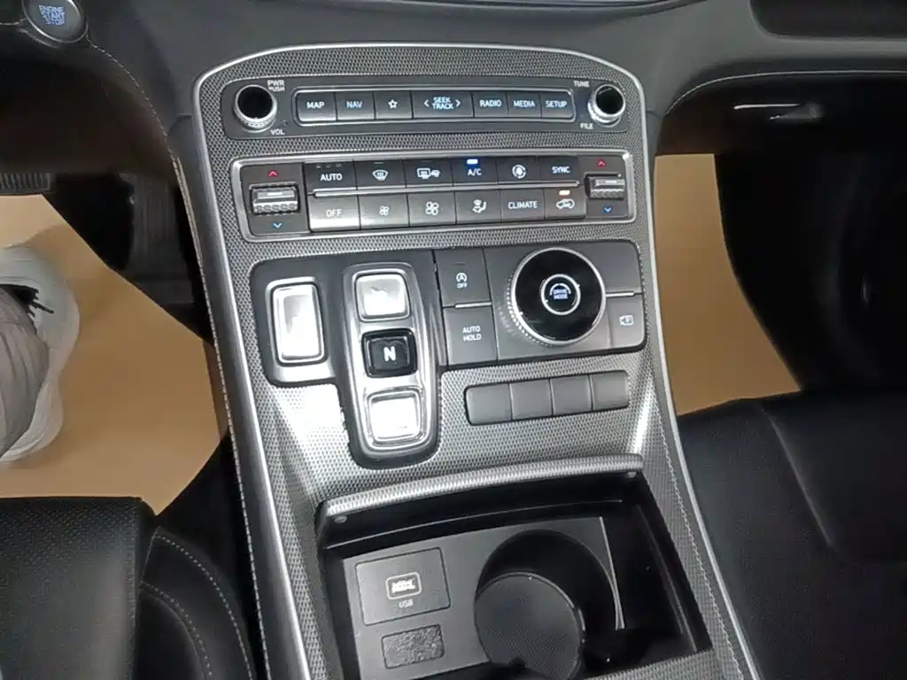 Hyundai Santa Fe — миниатюра 14