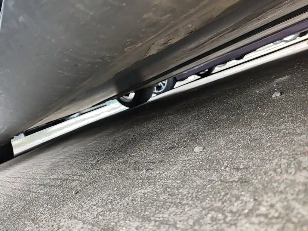Tesla Model Y — миниатюра 21