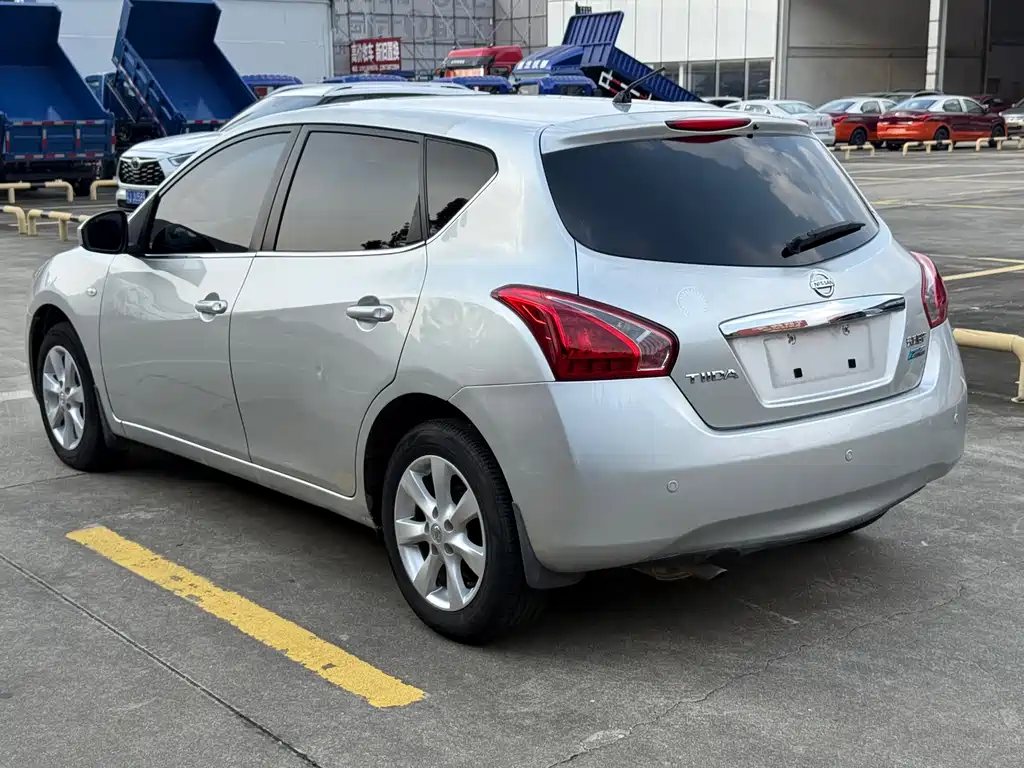 Nissan Tiida — миниатюра 6