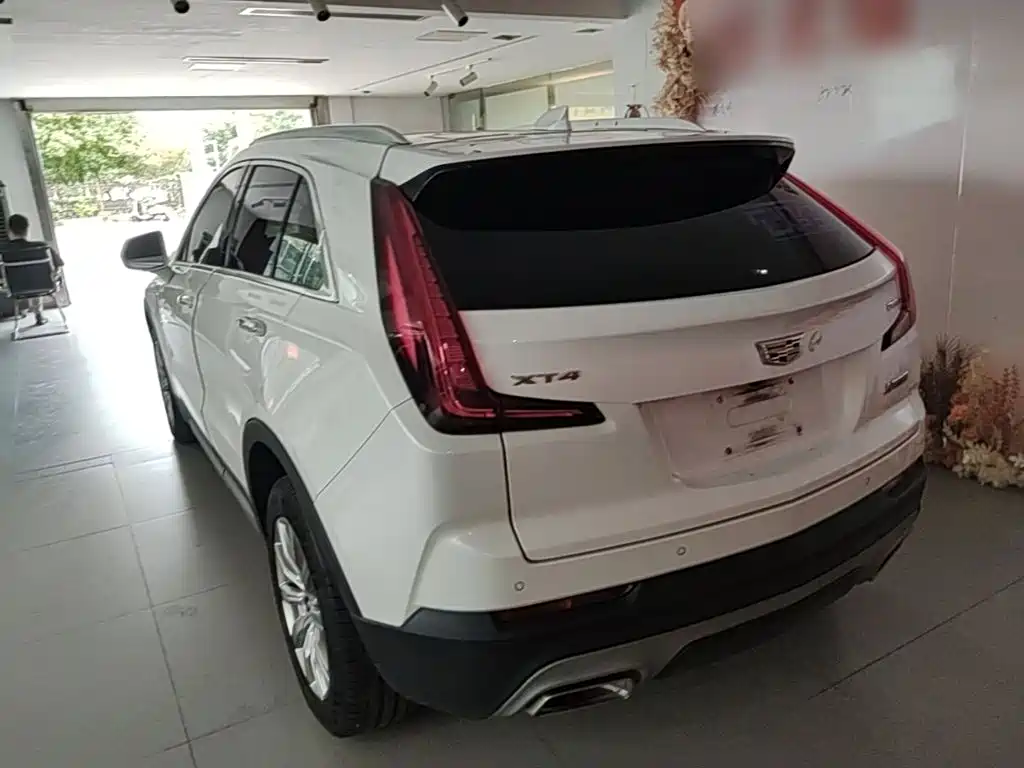 Cadillac XT4 — миниатюра 5
