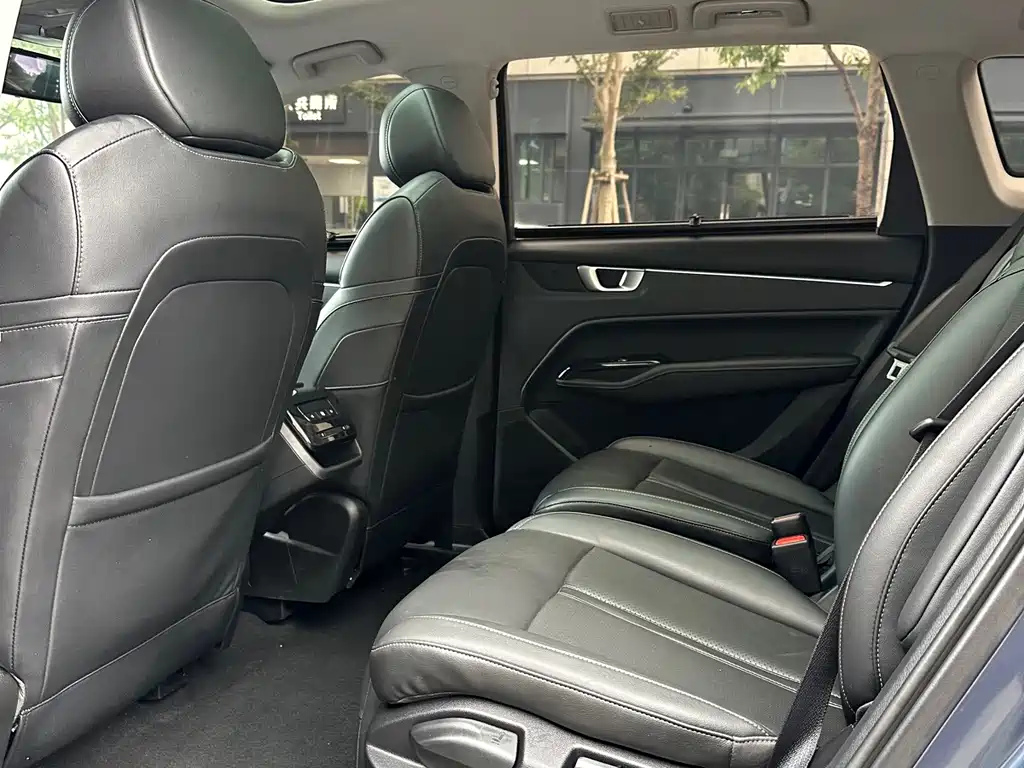 Wuling Victory — миниатюра 6