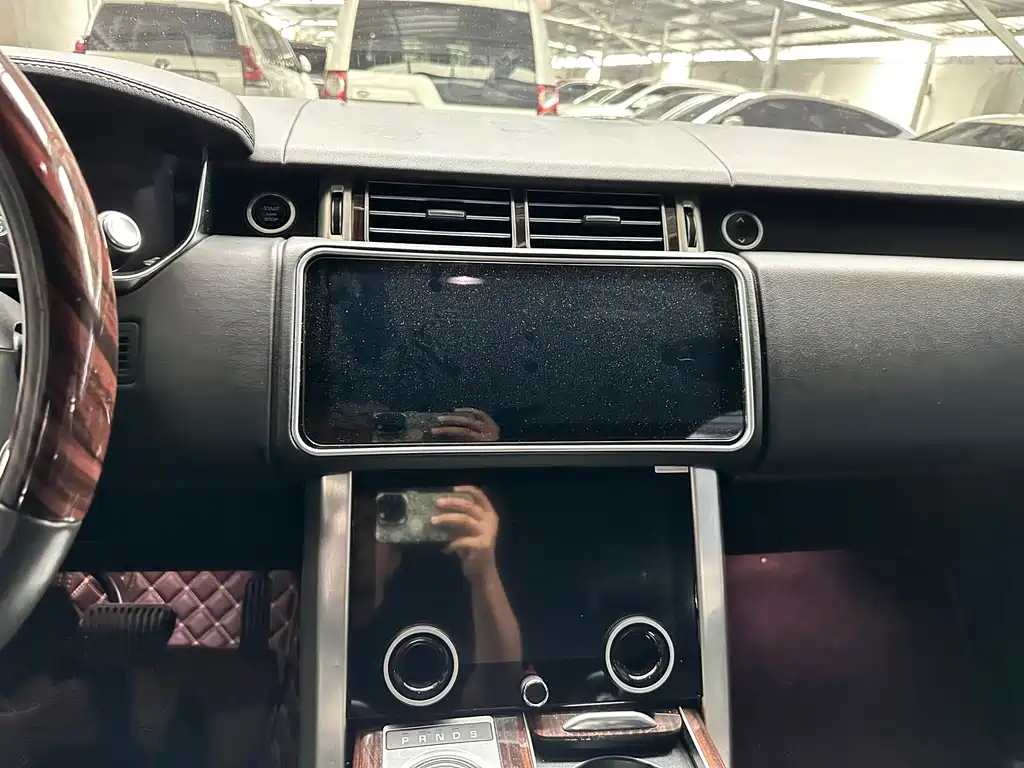 Land Rover Range Rover — миниатюра 12