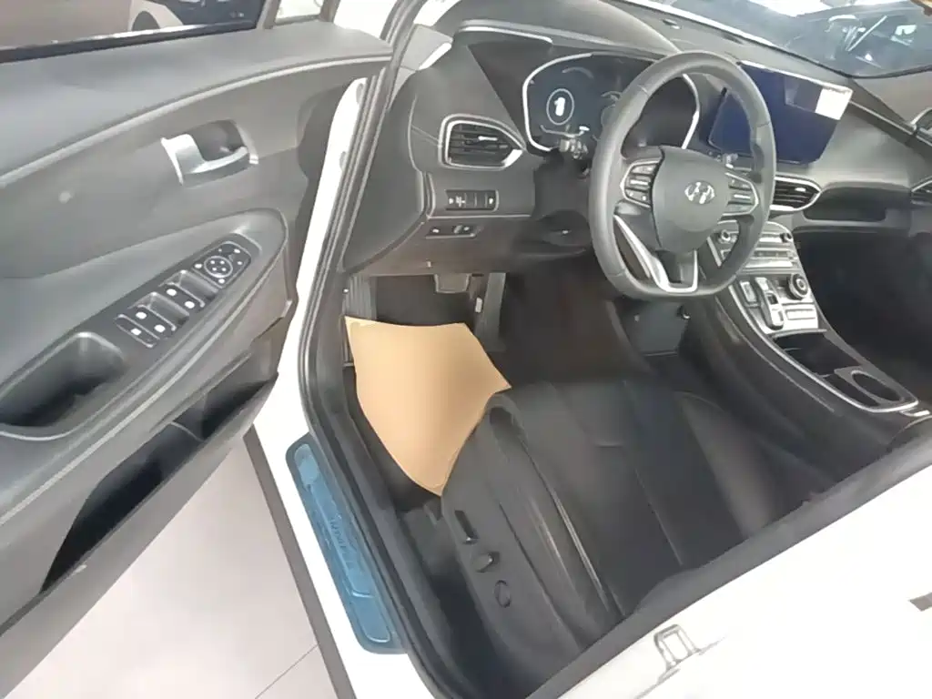 Hyundai Santa Fe — миниатюра 16