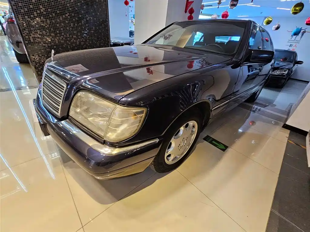 Mercedes-Benz S-Class 1996
