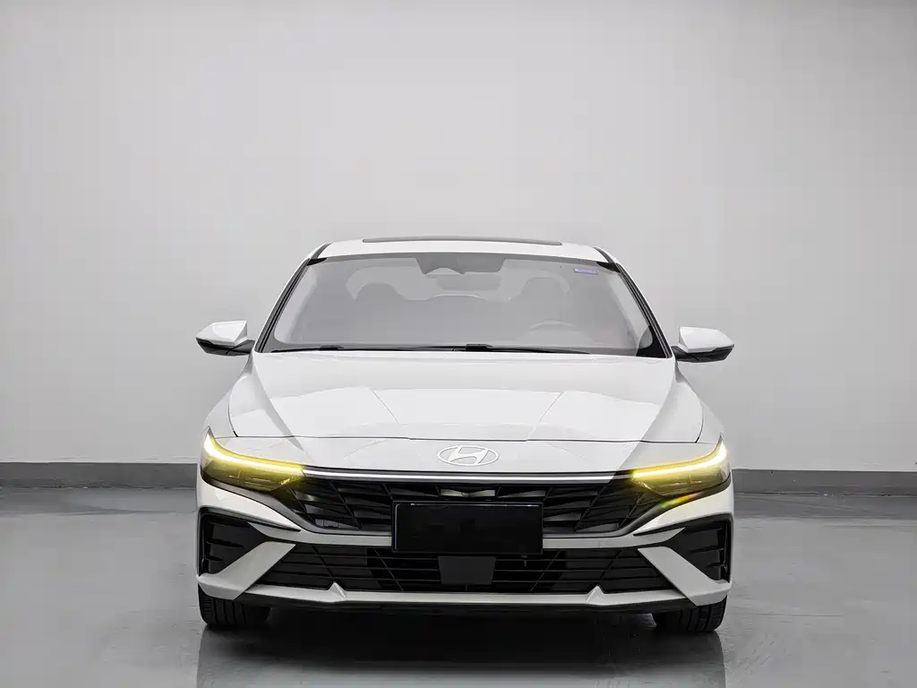 Hyundai Elantra — миниатюра 2