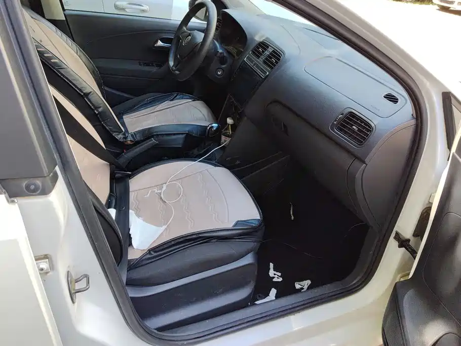 Volkswagen Polo — миниатюра 8