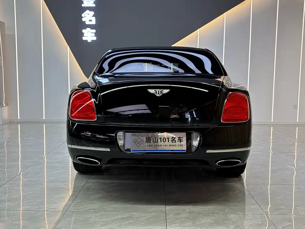 Bentley Flying Spur — миниатюра 22