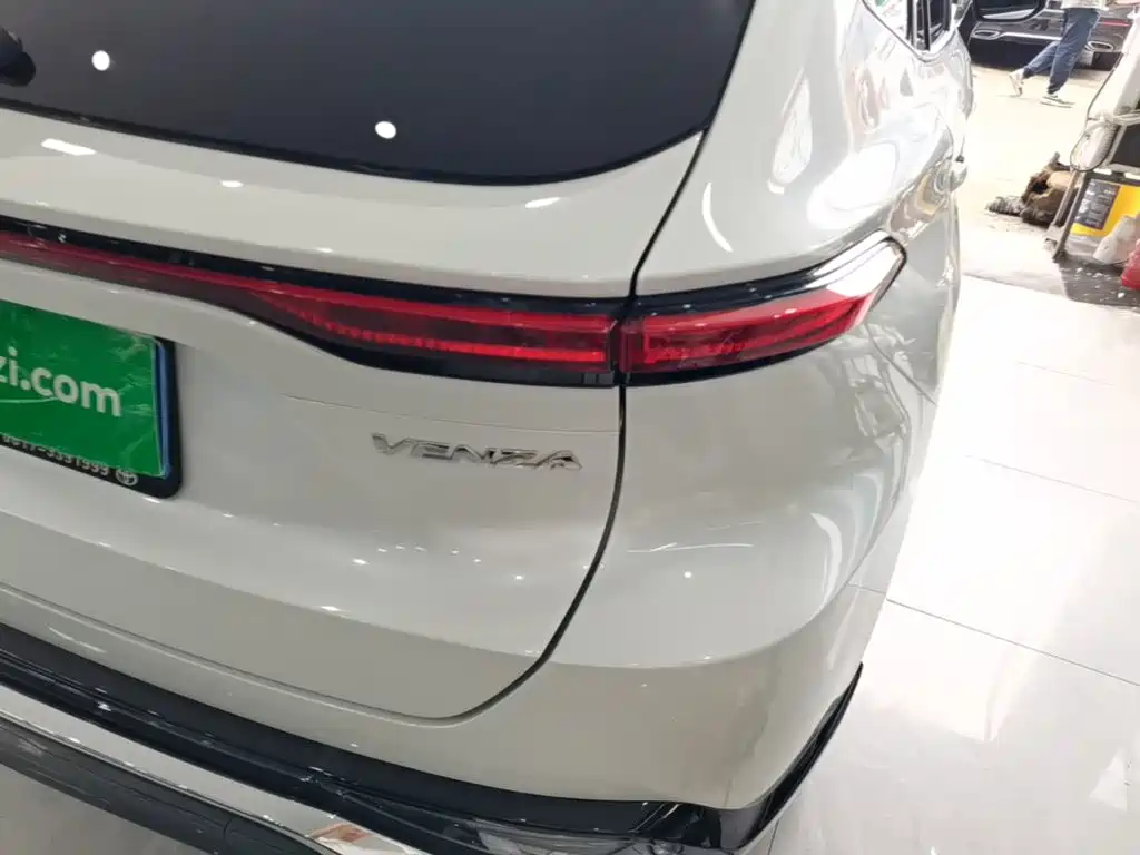 Toyota Venza — миниатюра 8