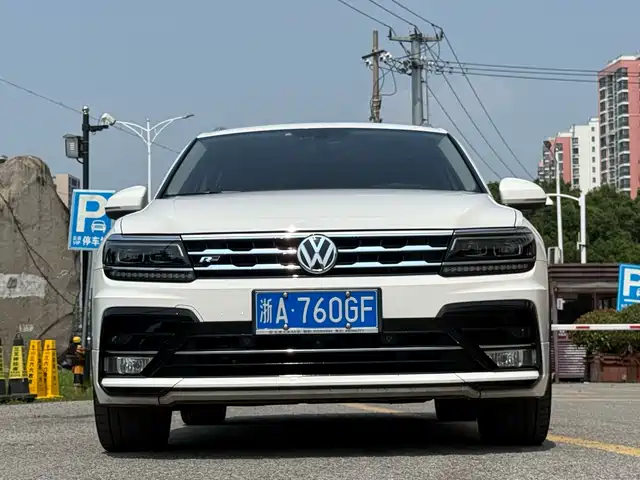 Volkswagen Tiguan L