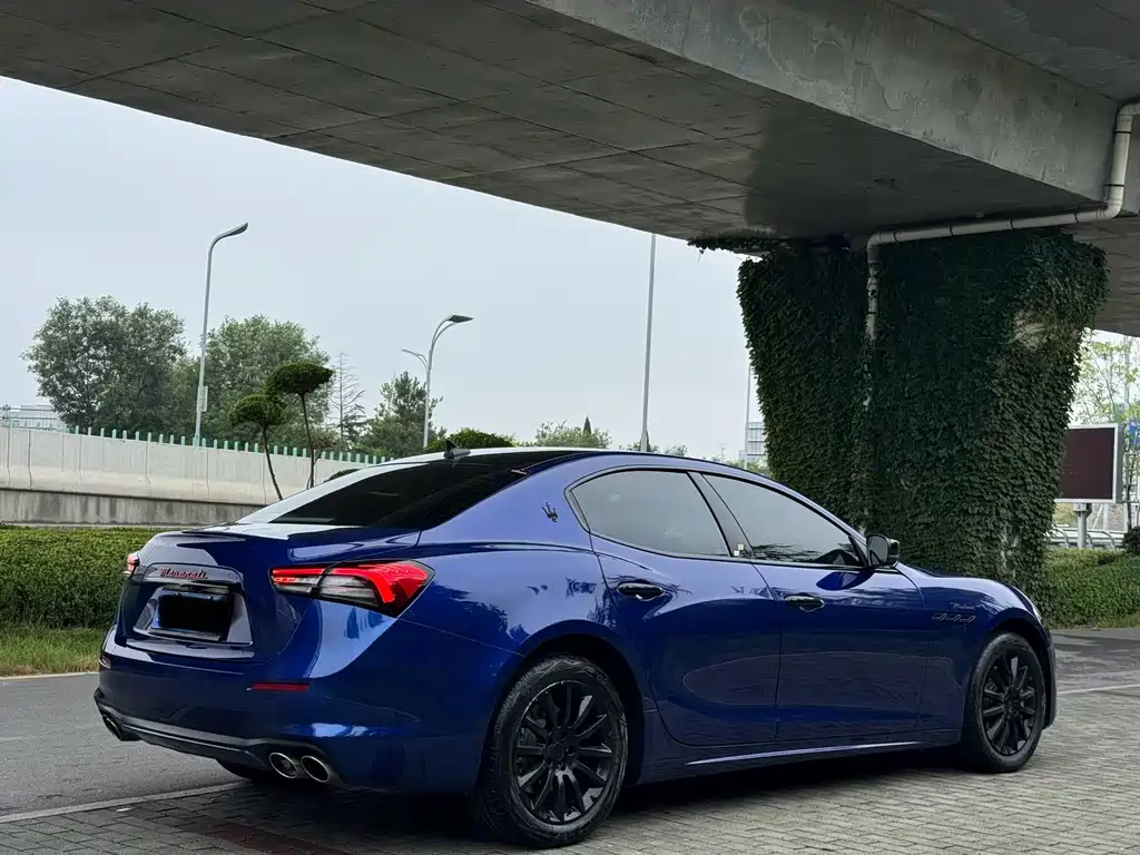 Maserati Ghibli — миниатюра 4