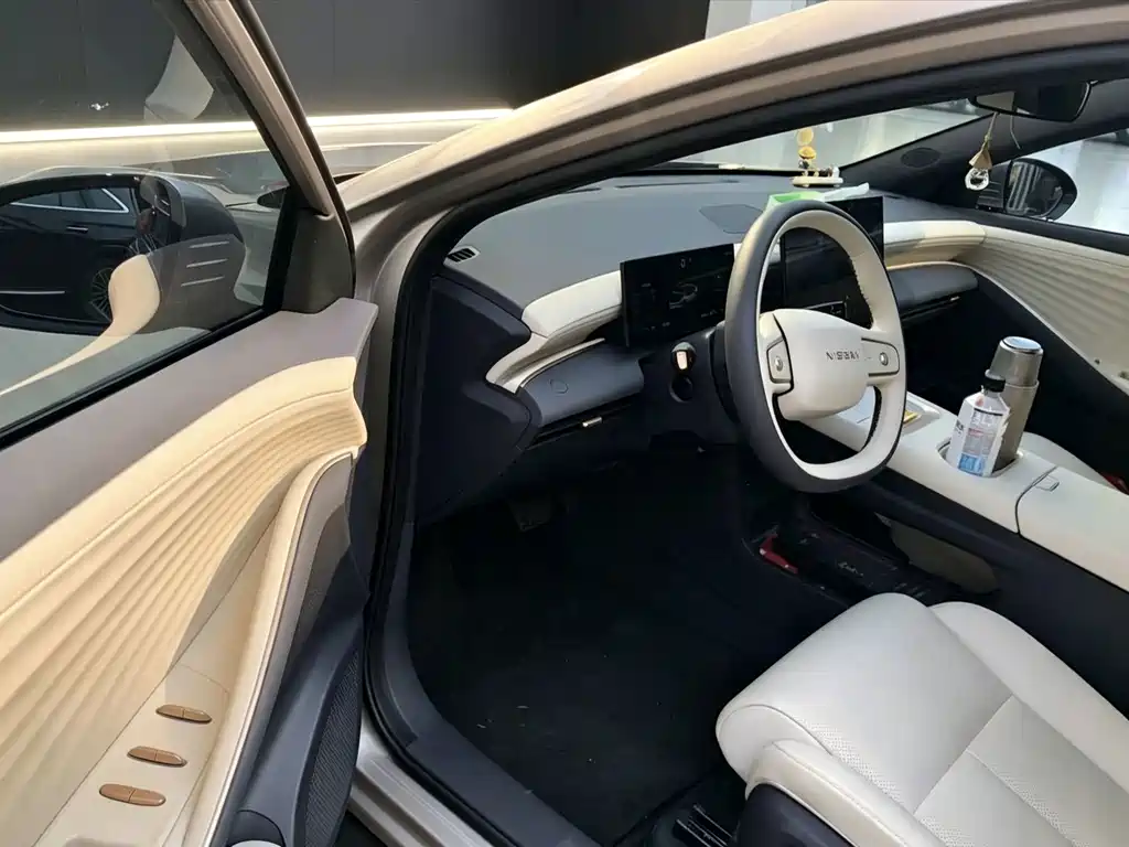Nissan N6 - фото 6