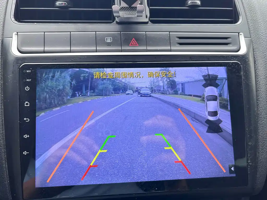Volkswagen Polo 2014 1.4L MT