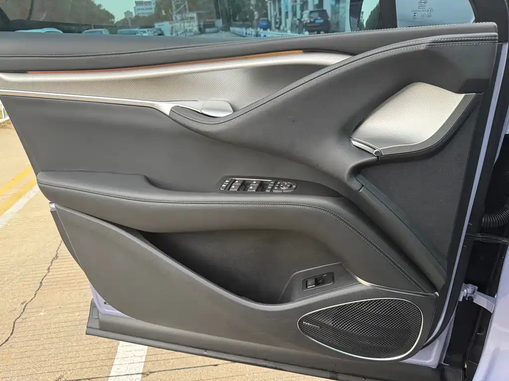 BYD Sealion 07 EV — миниатюра 21