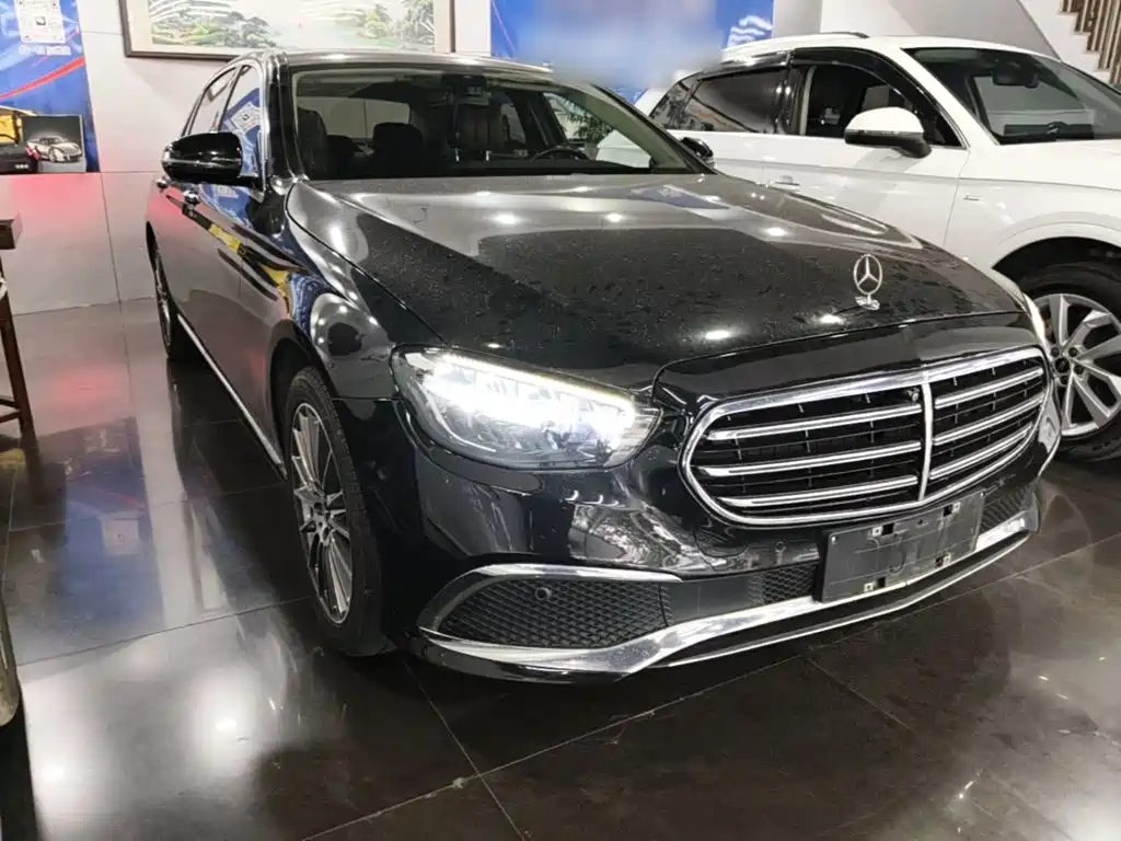 Mercedes-Benz E-Class — миниатюра 4