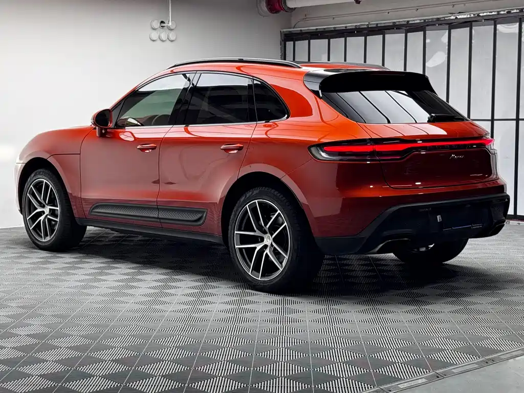 Porsche Macan — миниатюра 7