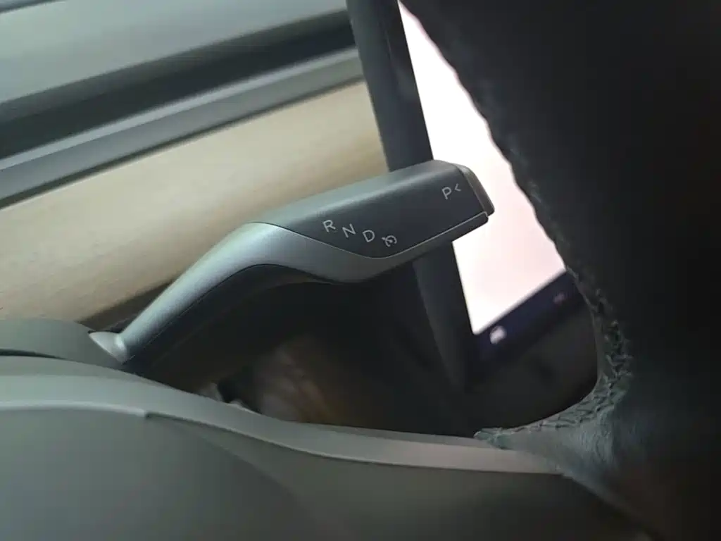 Tesla Model 3 — миниатюра 14