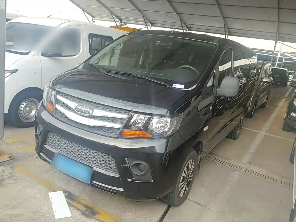 JAC RefineM3 M3 2023 PLUS 1.5T 5/7 мест
