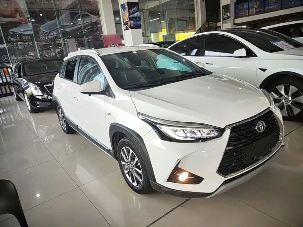 Toyota Yaris L — миниатюра 4